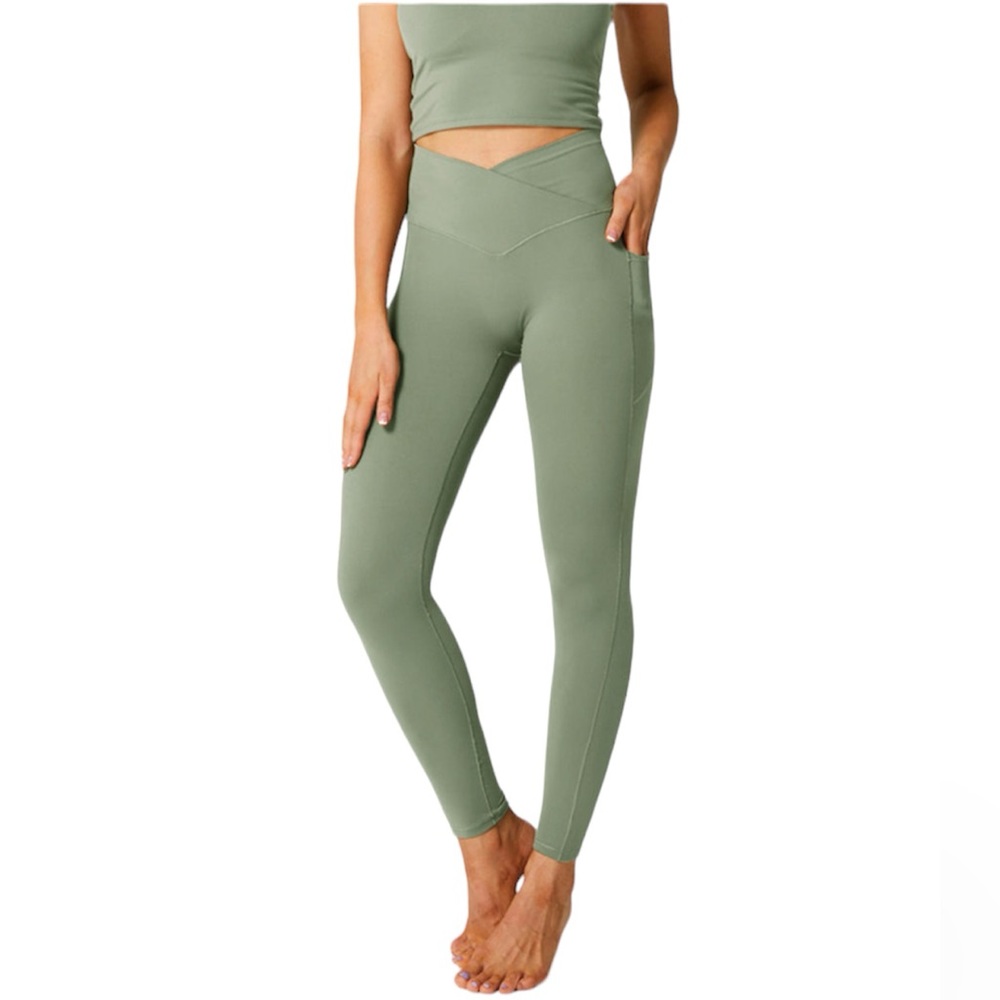 HALARA Crossover Pocket Leggings